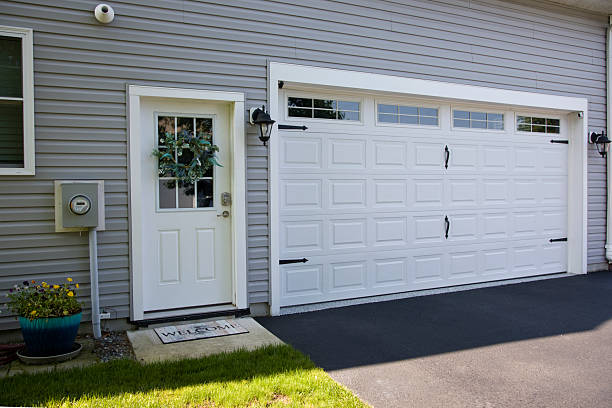 24/7 Emergency Garage Door Panel Replacement experts in Anthony, NM